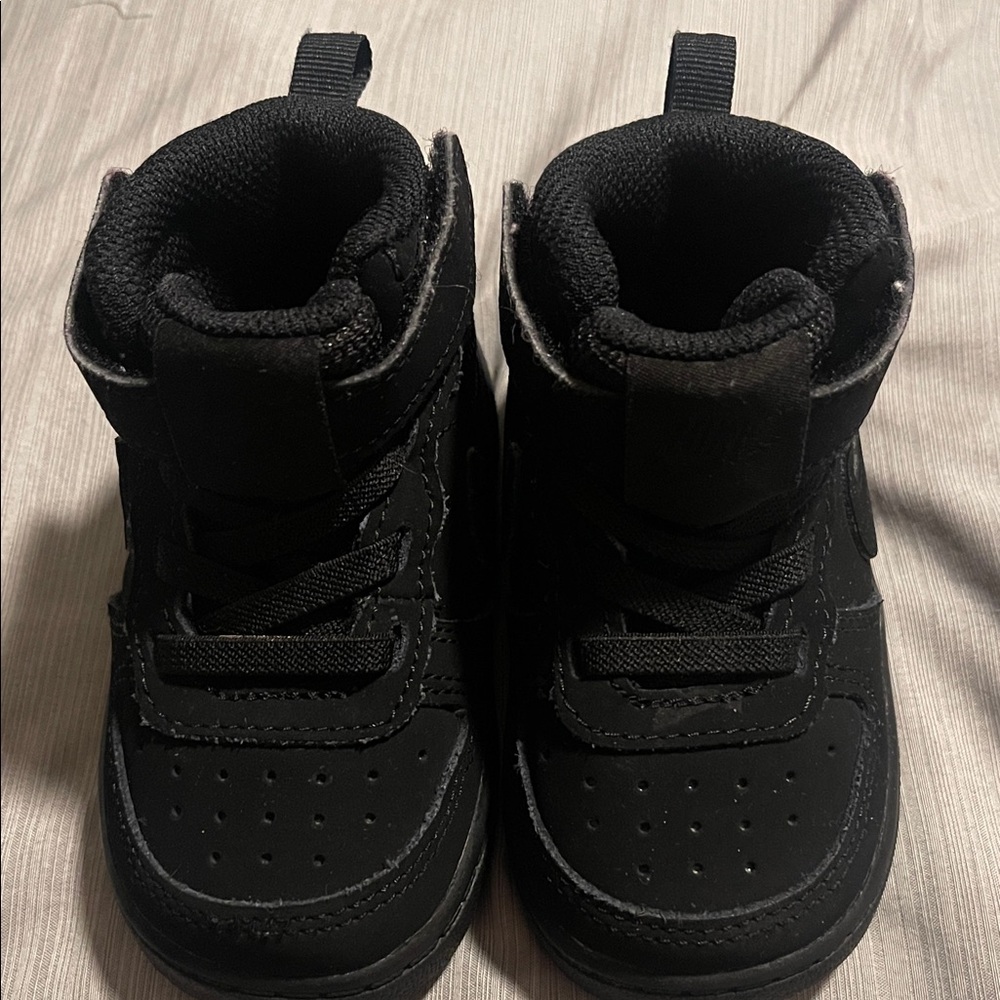 Black Nike Air Force Ones HiTop